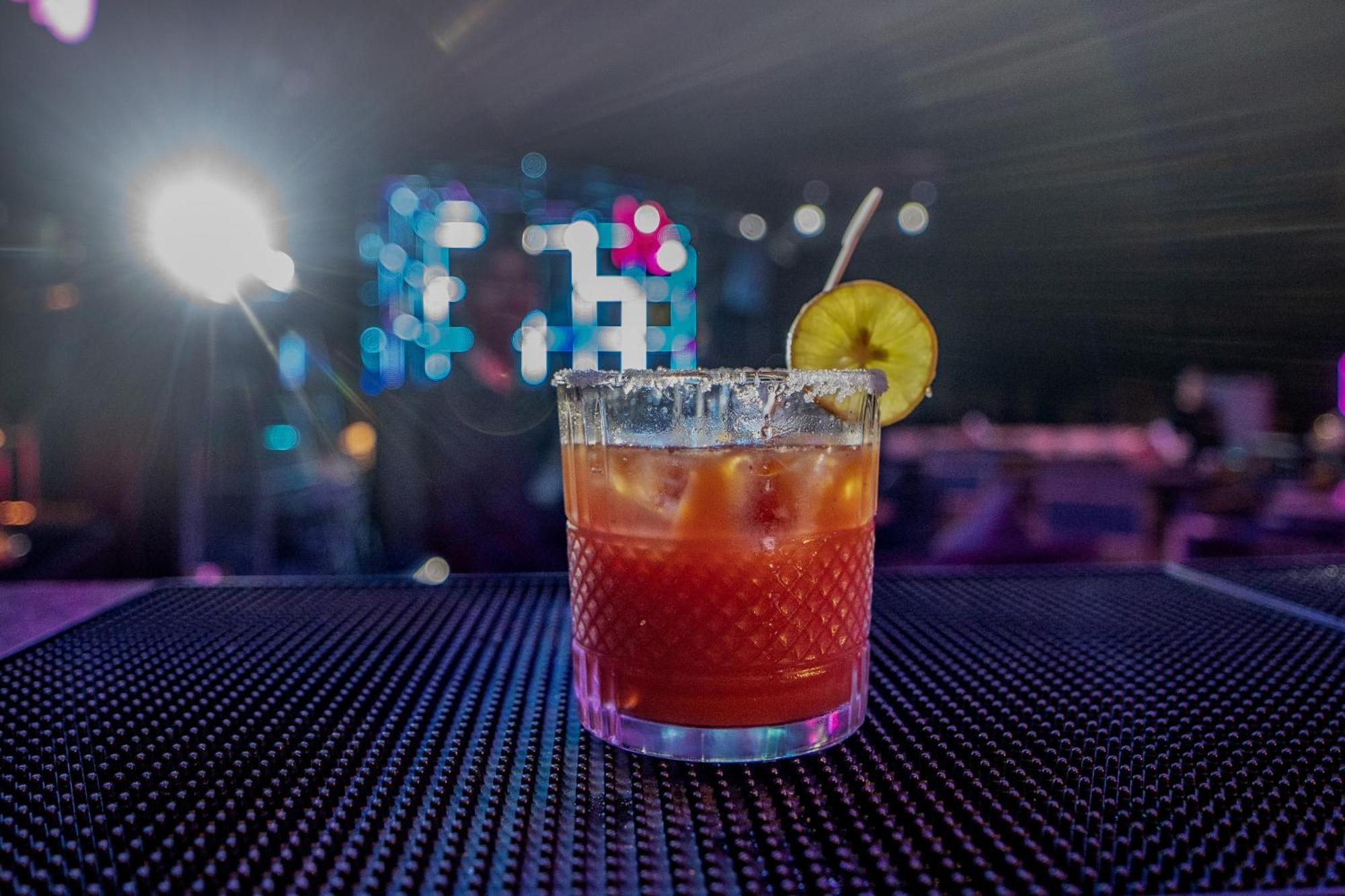 The Courtyard - Beyond Bar & Club Hotel Удайпур Екстериор снимка