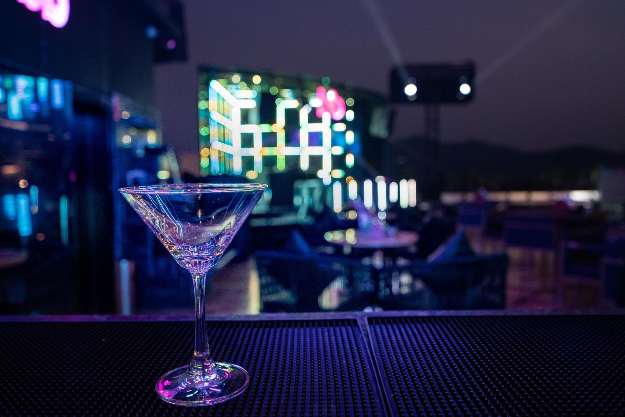 The Courtyard - Beyond Bar & Club Hotel Удайпур Екстериор снимка